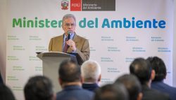 Ministro Vladimiro Huaroc anuncia una gestión ambiental con mayor presencia en las regiones