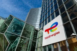 TotalEnergies compra activos de energías renovables de Shell en Europa