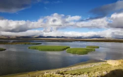 Innovación peruana usa arena y grafeno para remover hasta 98 % de plomo en el lago Junín