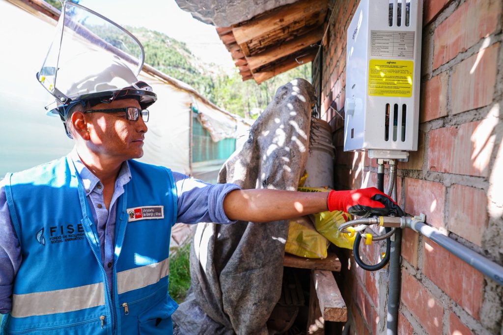 FISE avanza con proyecto de masificación de gas natural en Puno