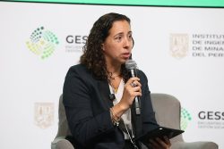 Jimena Sologuren destaca el reto de convertir los recursos mineros en desarrollo sostenible