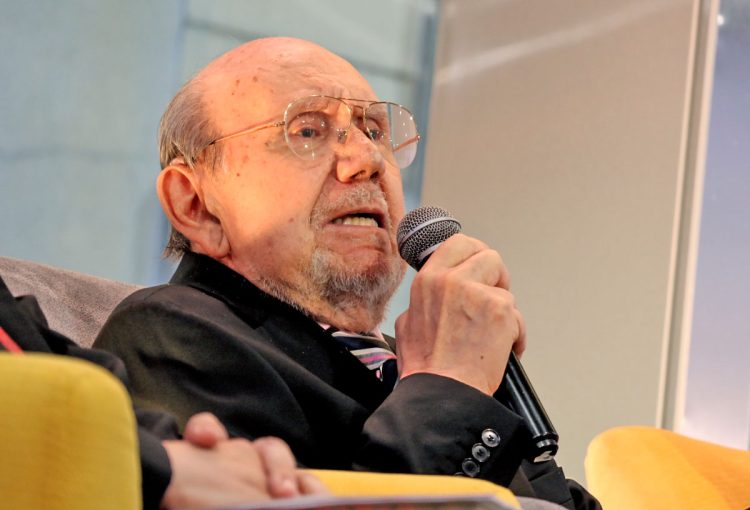 Juan Ossio Acuña Juan Ossio Acuña
