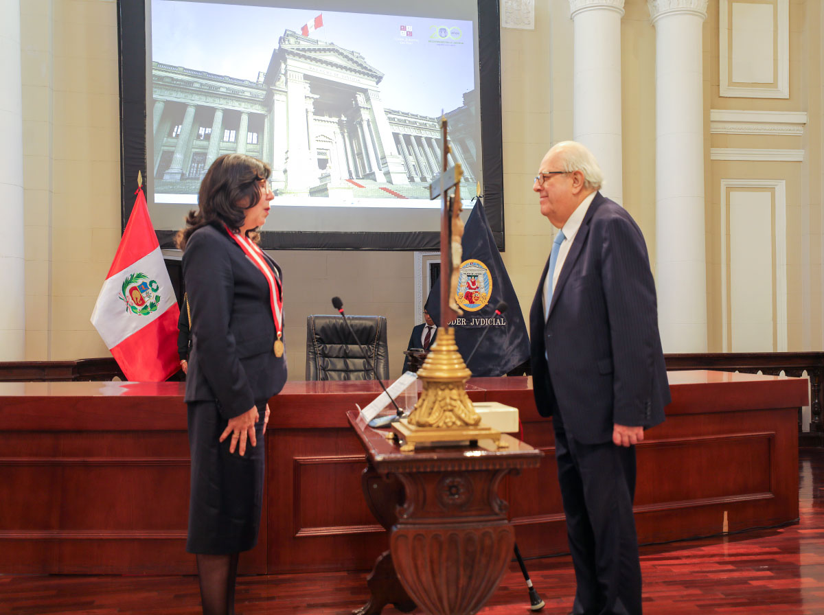 Julio Velarde juramenta por quinto periodo como presidente del BCRP