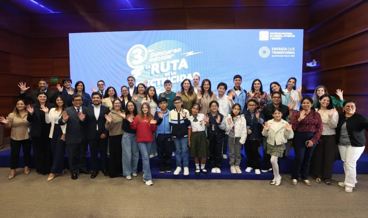 SNMPE: 12 escolares de Lima y regiones son premiados en el concurso «La Ruta de la Electricidad»