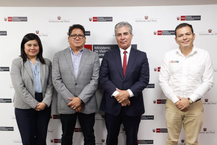 Ministerio de Vivienda y Bear Creek