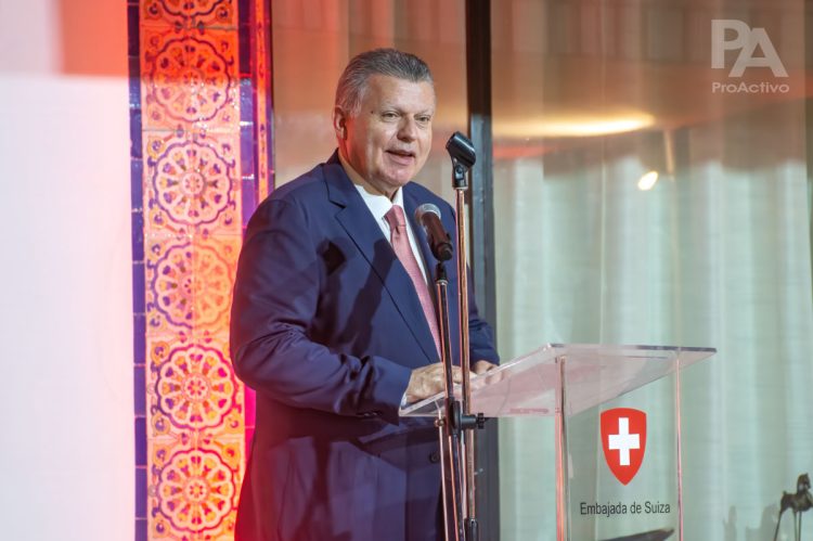 Eric Mayoraz, embajador de Suiza en el Perú