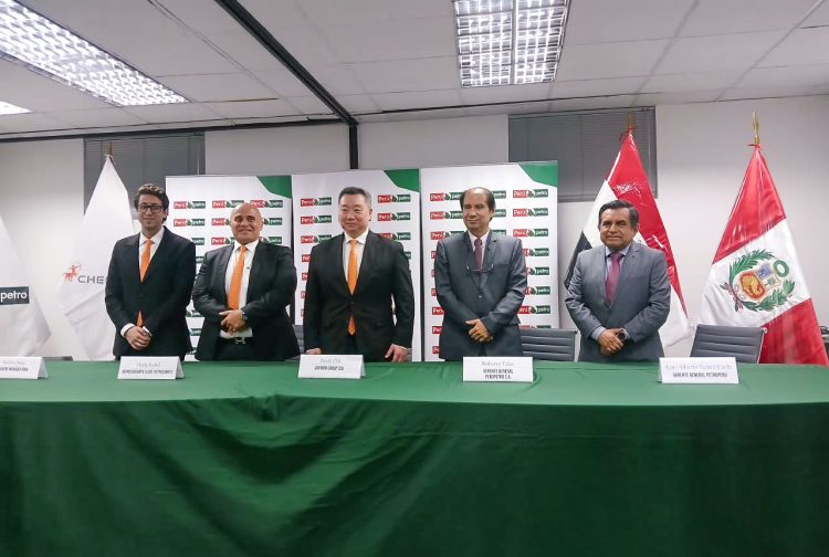 Firma contrato Lote 192