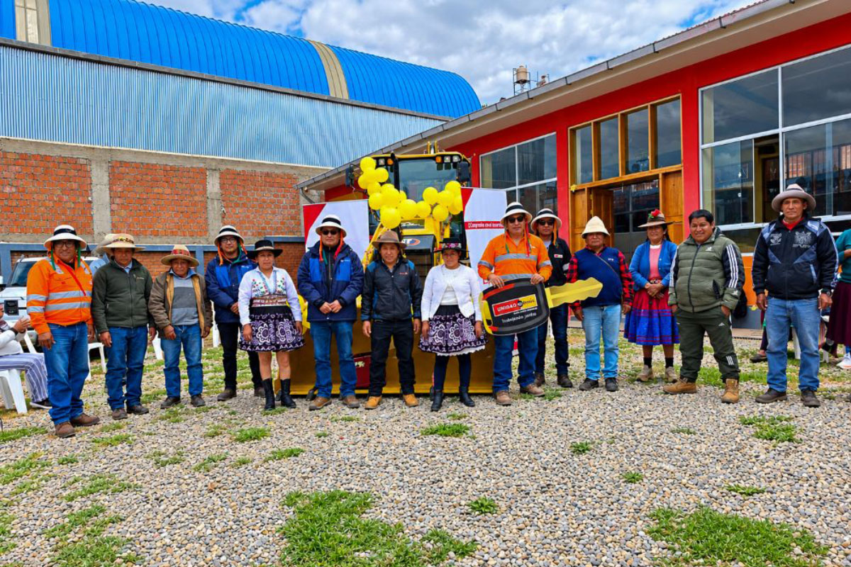 Las Bambas fortalece infraestructura comunal con nueva maquinaria en Apurímac