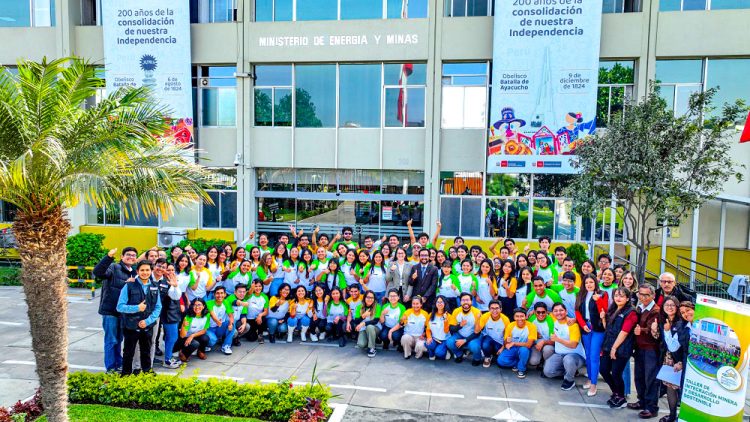Taller de Integración Minera y Desarrollo Sostenible en MINEM