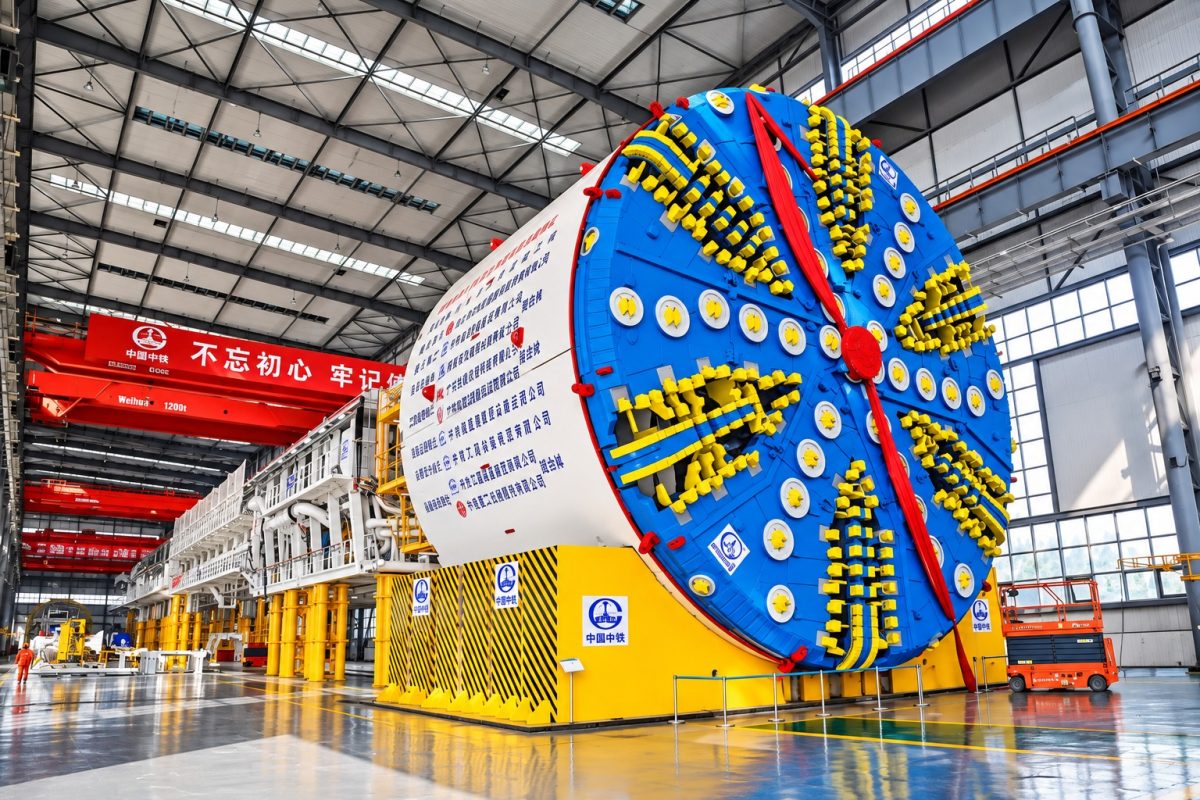China desarrolla una tuneladora del tamaño de un edificio de cinco pisos que muestra el futuro de las grandes obras subterráneas
